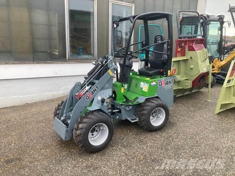 GiANT G 1200 Skid steer mini nakladalci