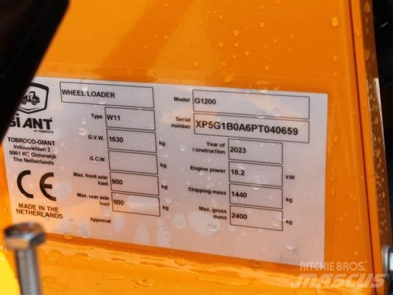 GiANT G 1200 Skid steer mini nakladalci