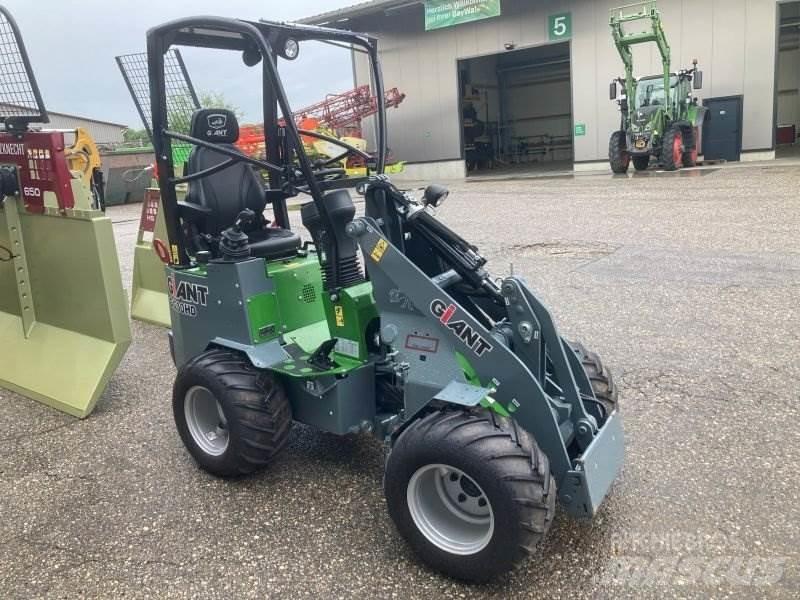 GiANT G1200 Skid steer mini nakladalci