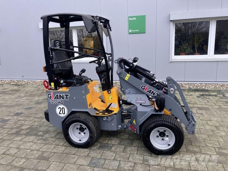 GiANT G1200 Skid steer mini nakladalci