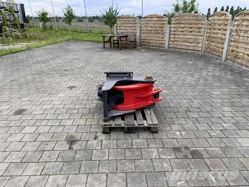 Krpan KS 320 B Dvigala za gozdne kombajne