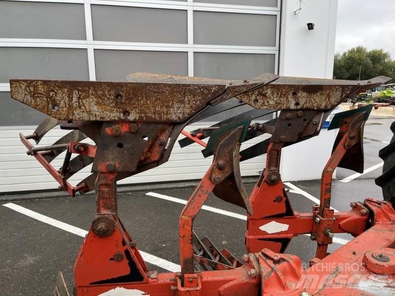 Kuhn HV 575 Navadni plugi