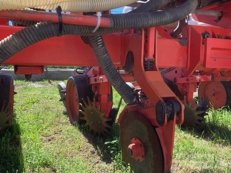 Kuhn Maxima 2 Drugi stroji in priključki za setev in sajenje