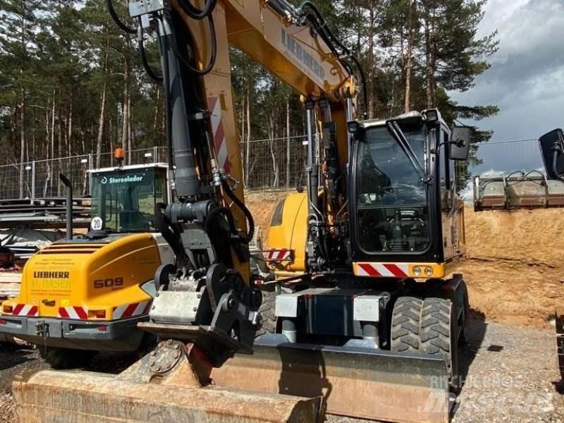Liebherr A 916 Bagri na kolesih