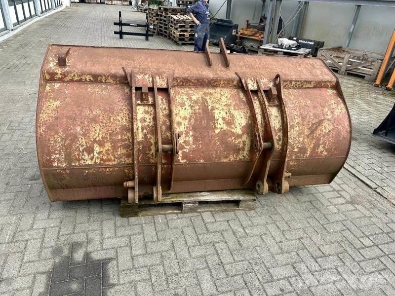 O&K L 18 Kolesni nakladalci