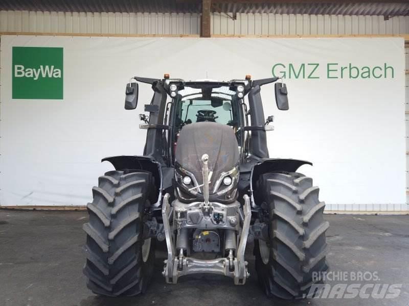 Valtra Q 285 Traktorji