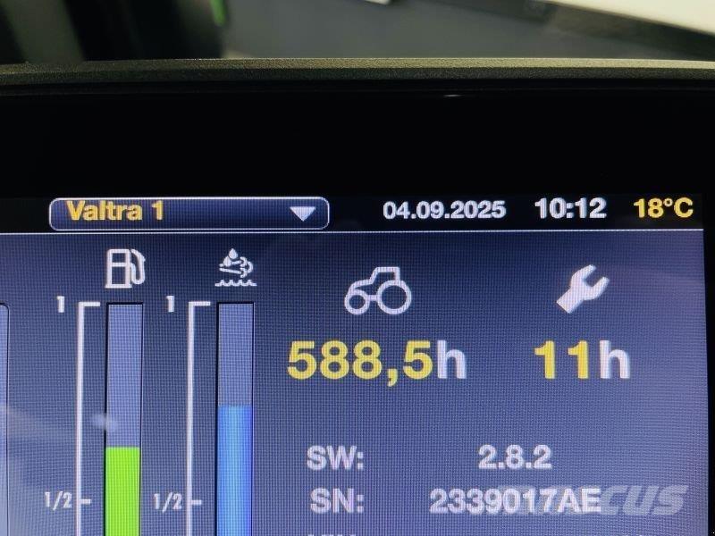 Valtra Q285 Traktorji