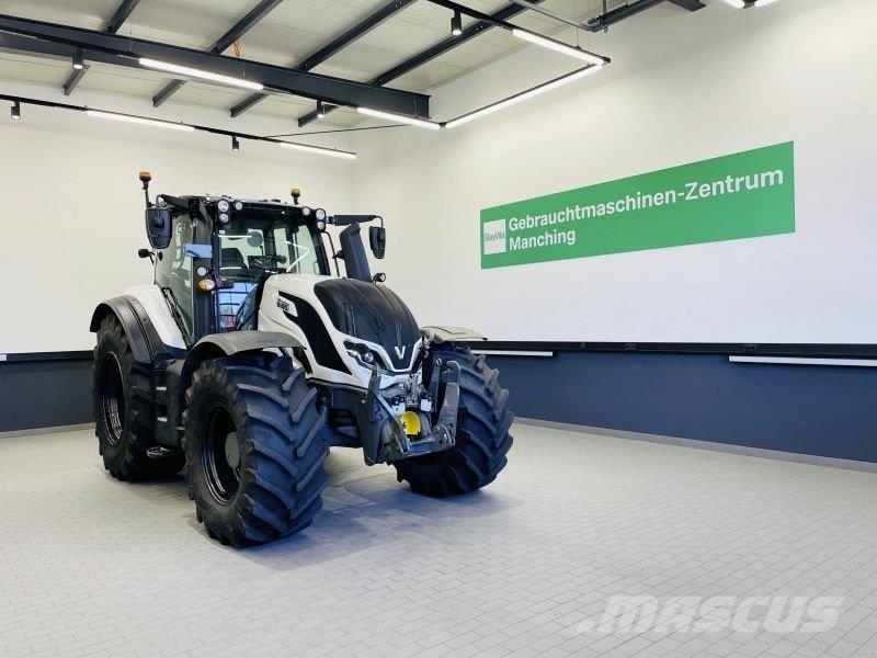 Valtra T215D Traktorji