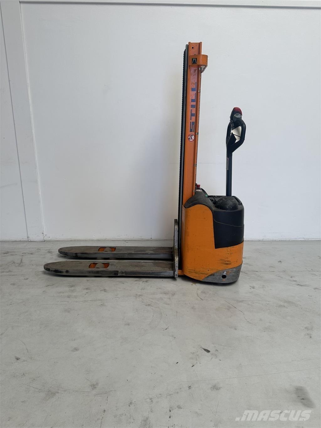 Still EGV 10 Ročni električni viličar