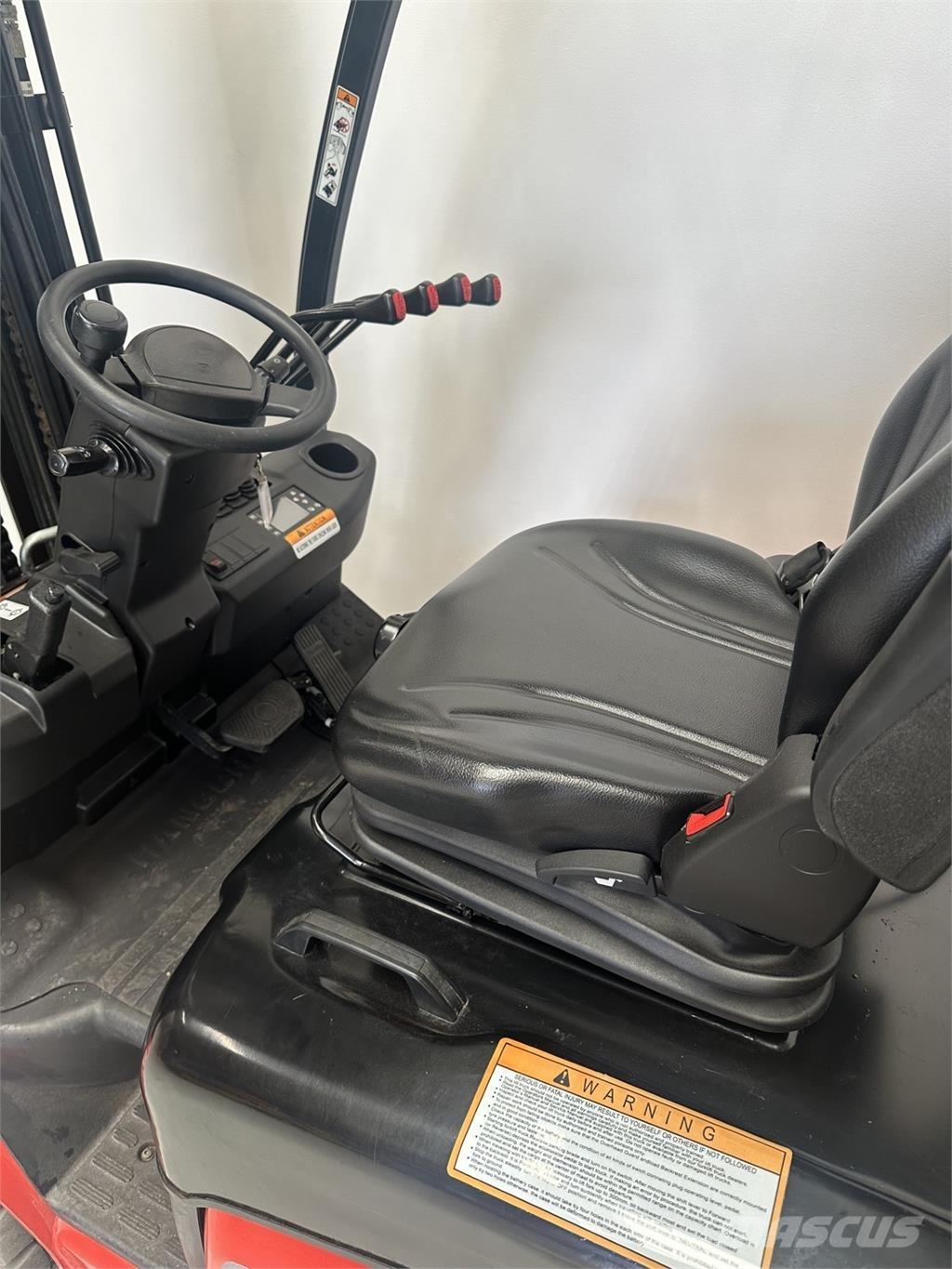 Tektra CPD35-XC4 Električni viličarji