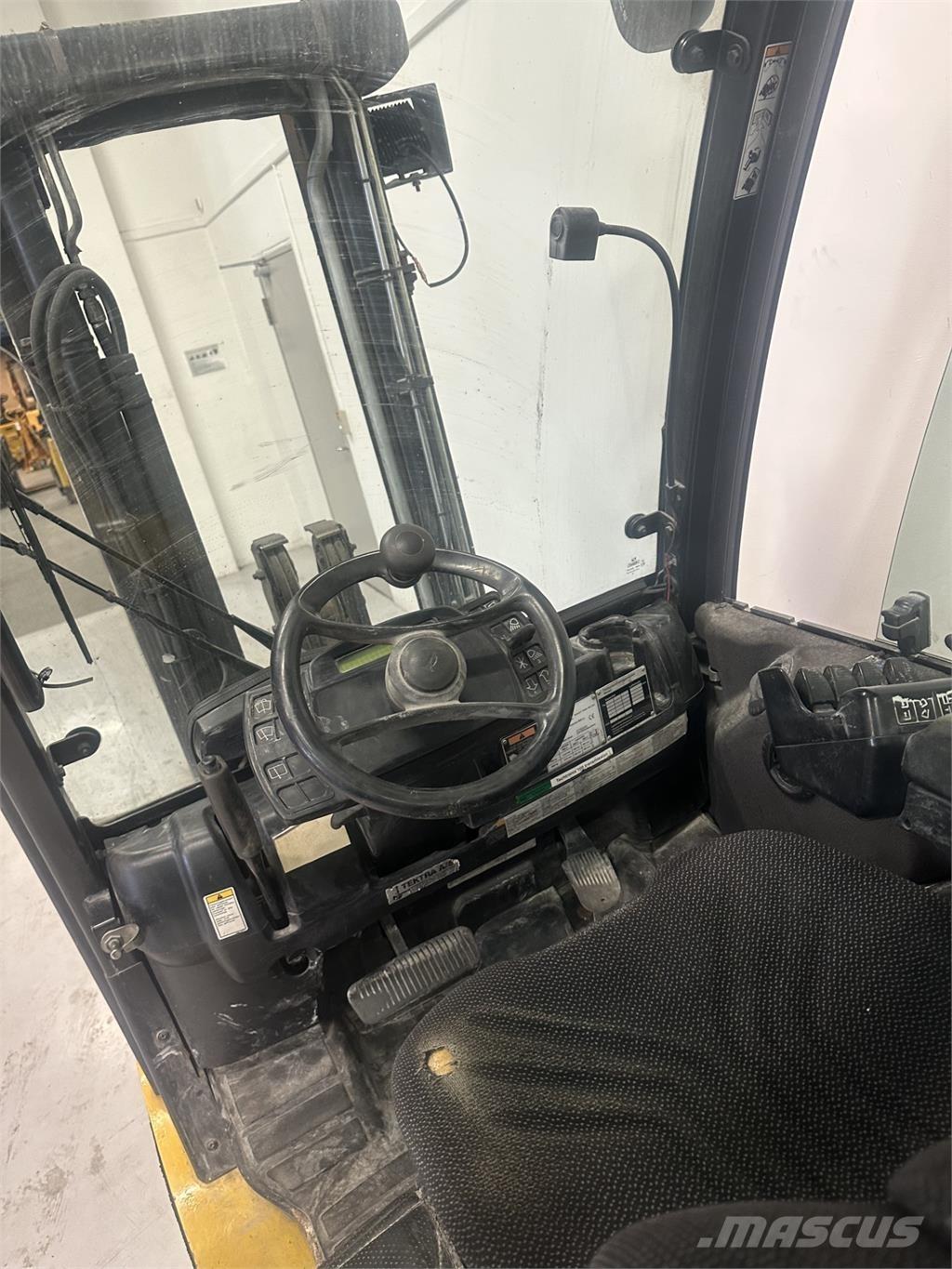 Yale GLP30VX Plinski viličarji