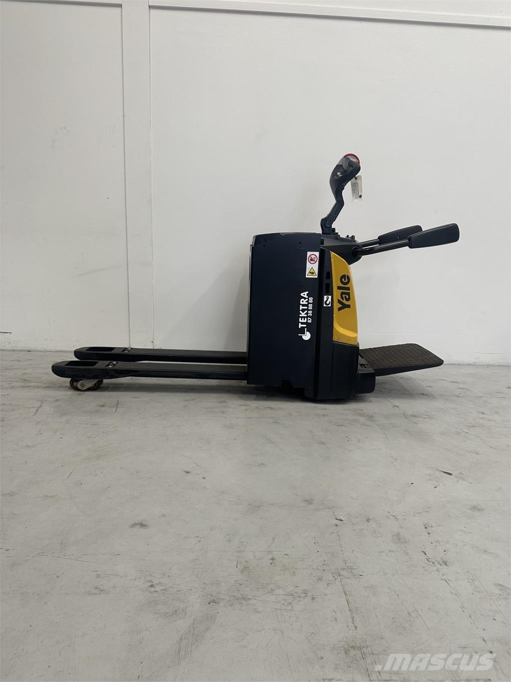 Yale MP20X-E843 Električni nizko dvižni viličar s stojiščem