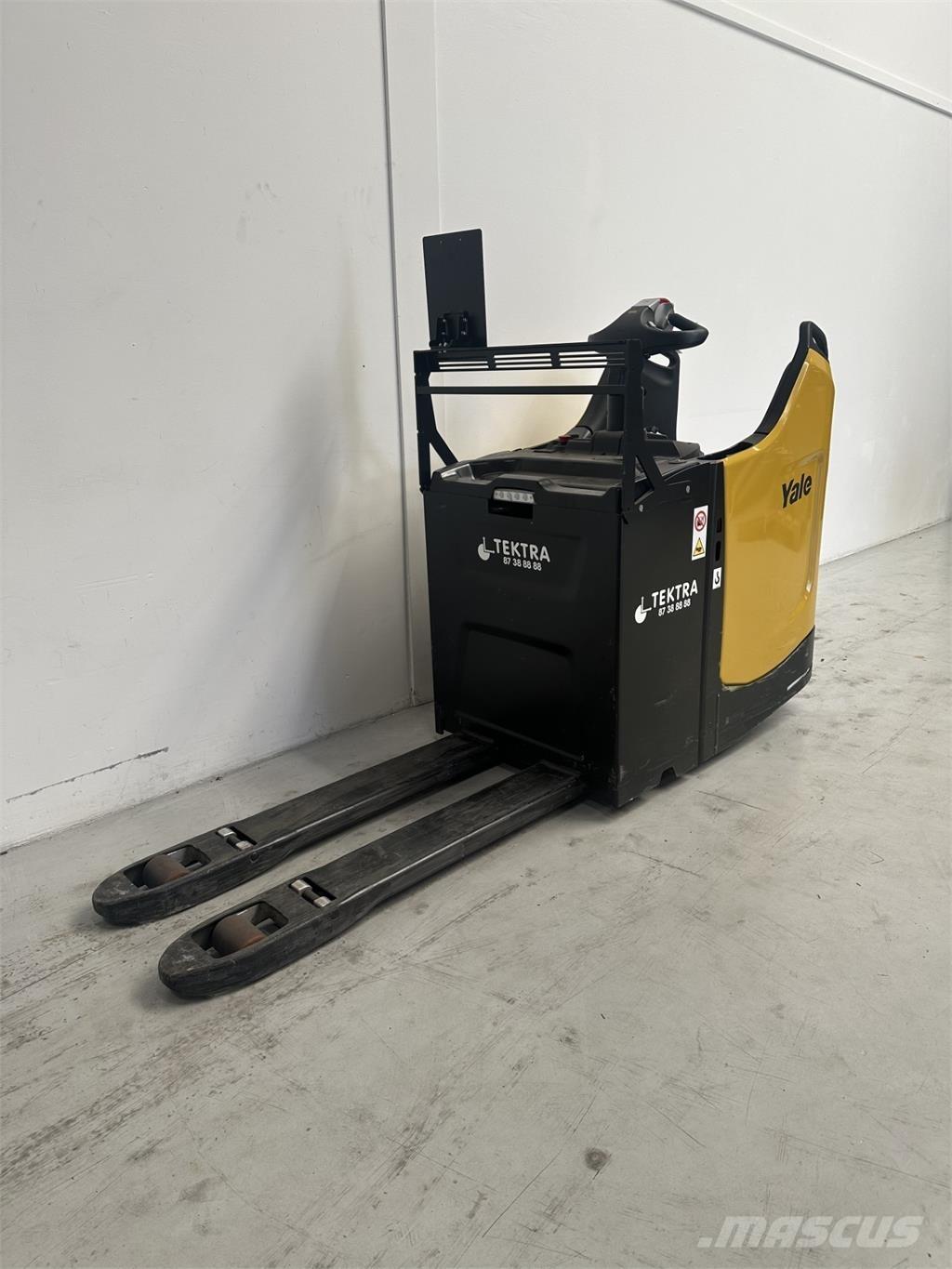 Yale MP20X-E843 Električni nizko dvižni viličar s stojiščem