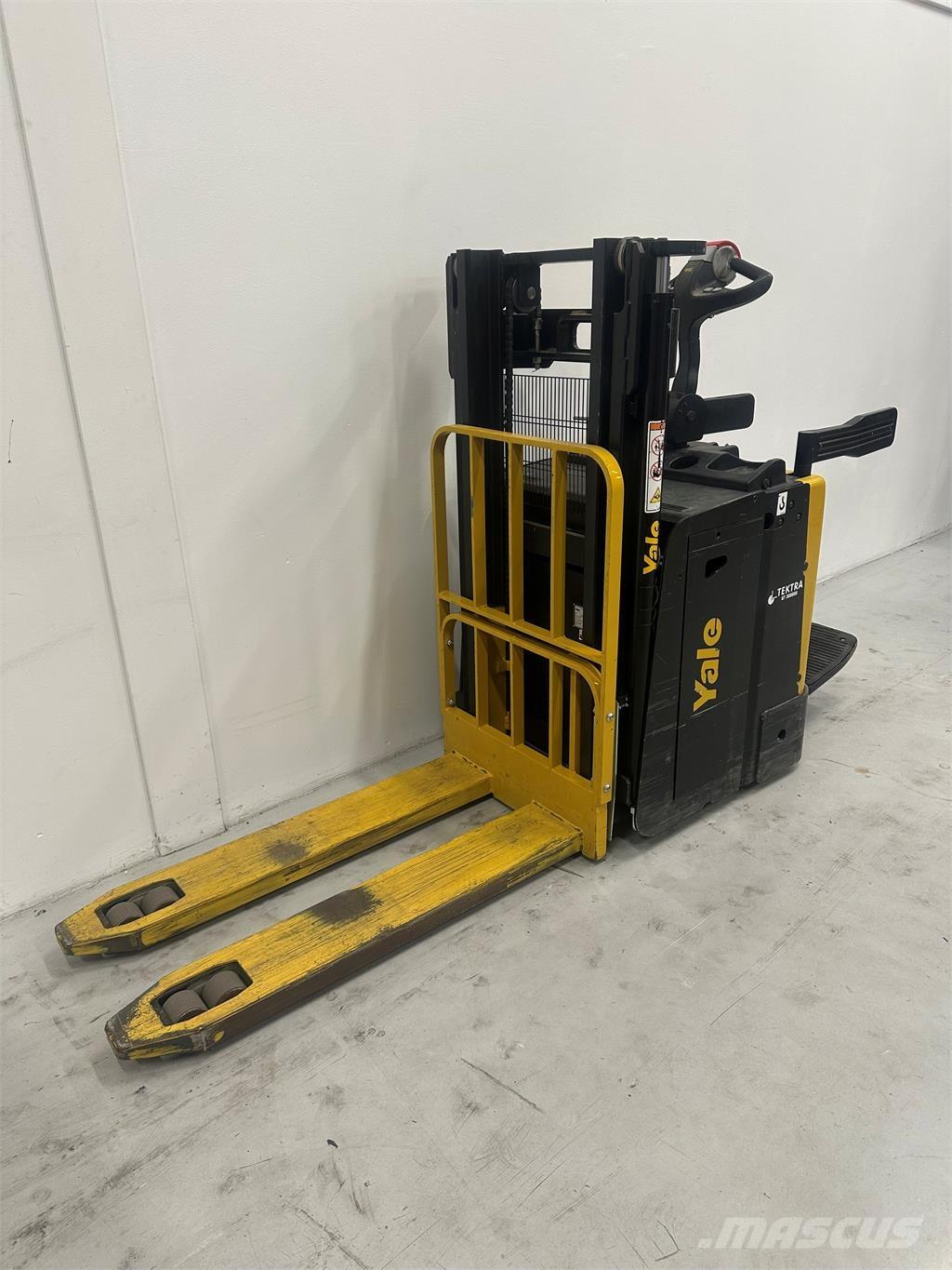 Yale MP20XD Samopogonski ročni viličarji