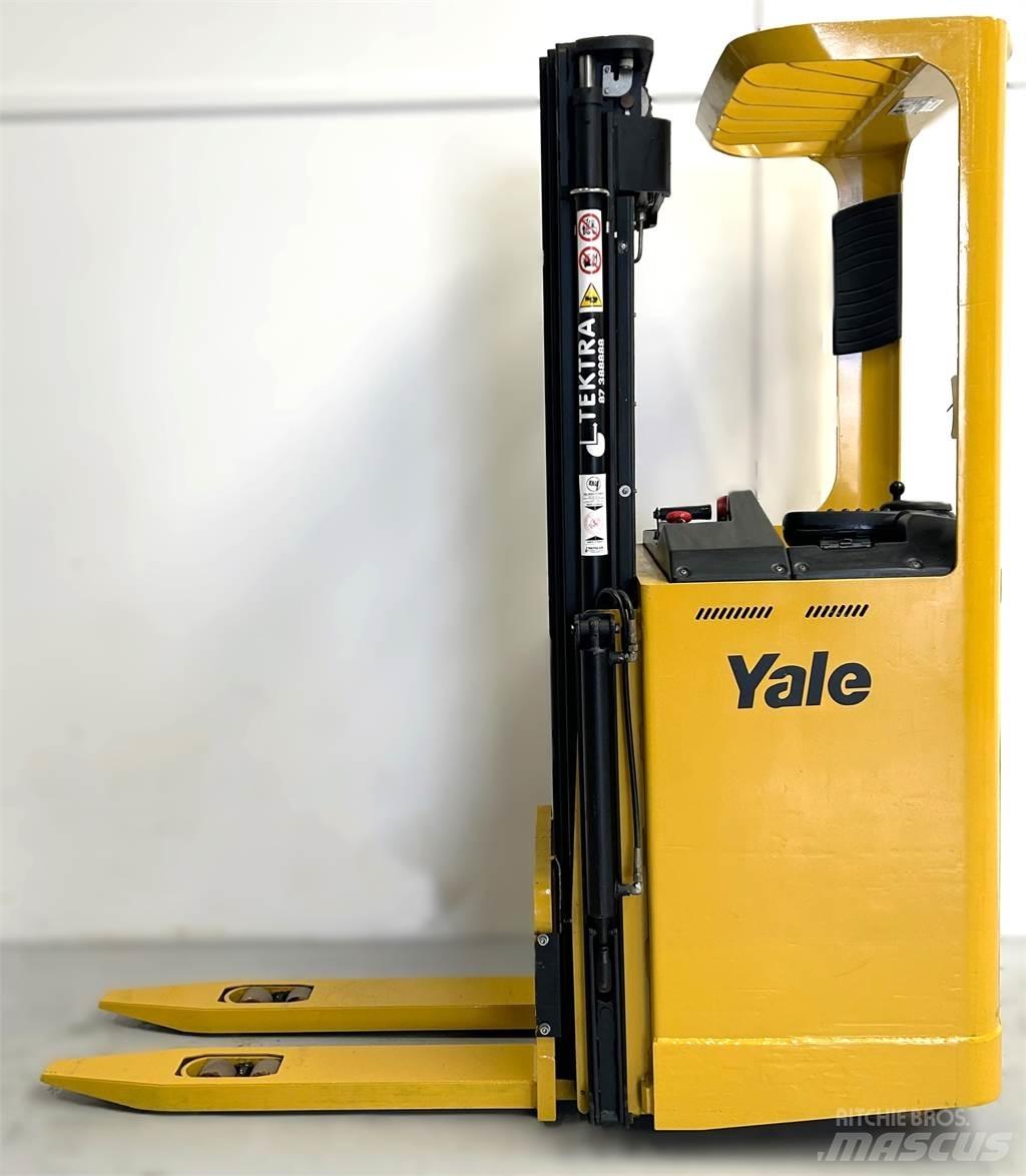 Yale SMS12S Samopogonski ročni viličarji