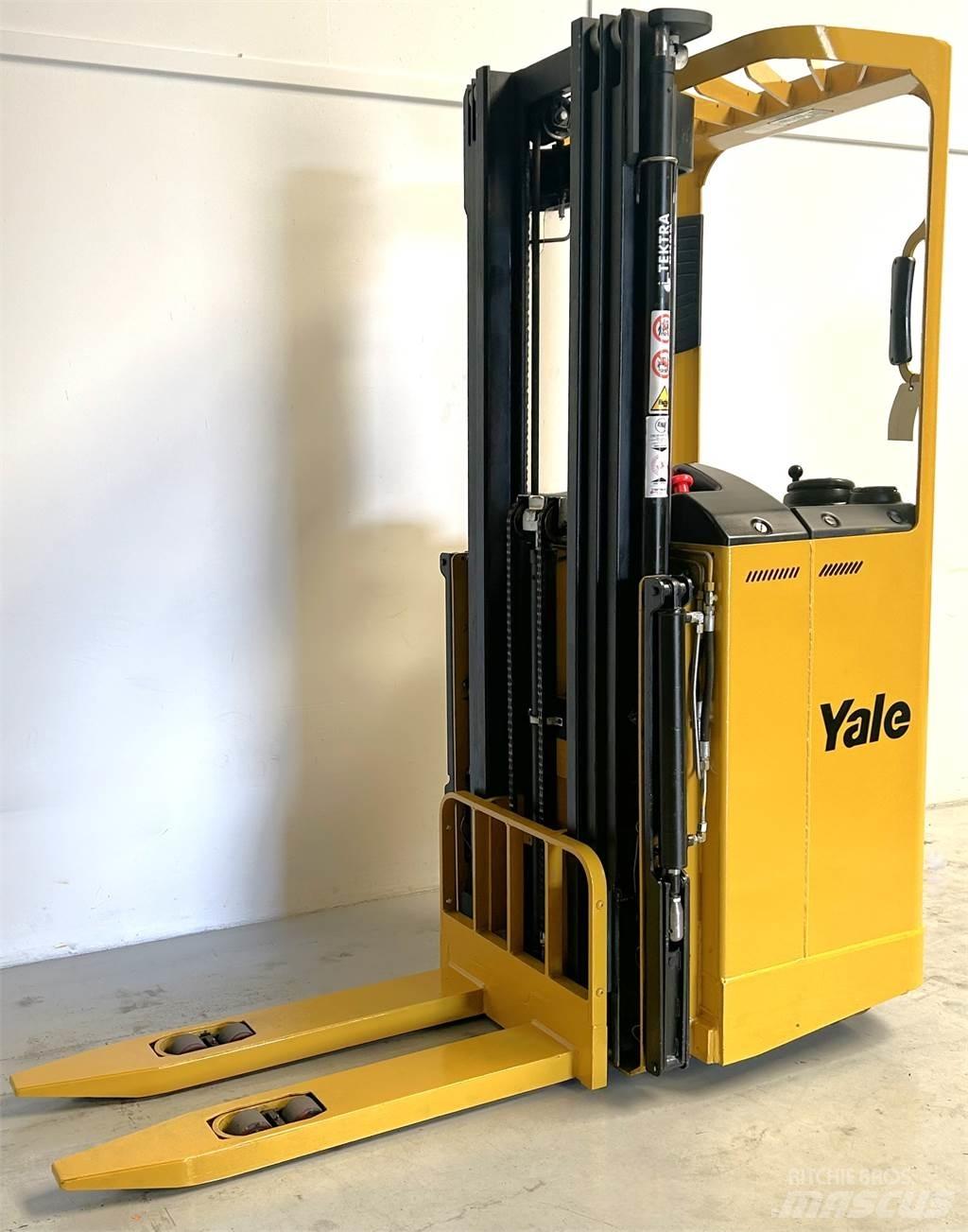 Yale SMS15S Samopogonski ročni viličarji