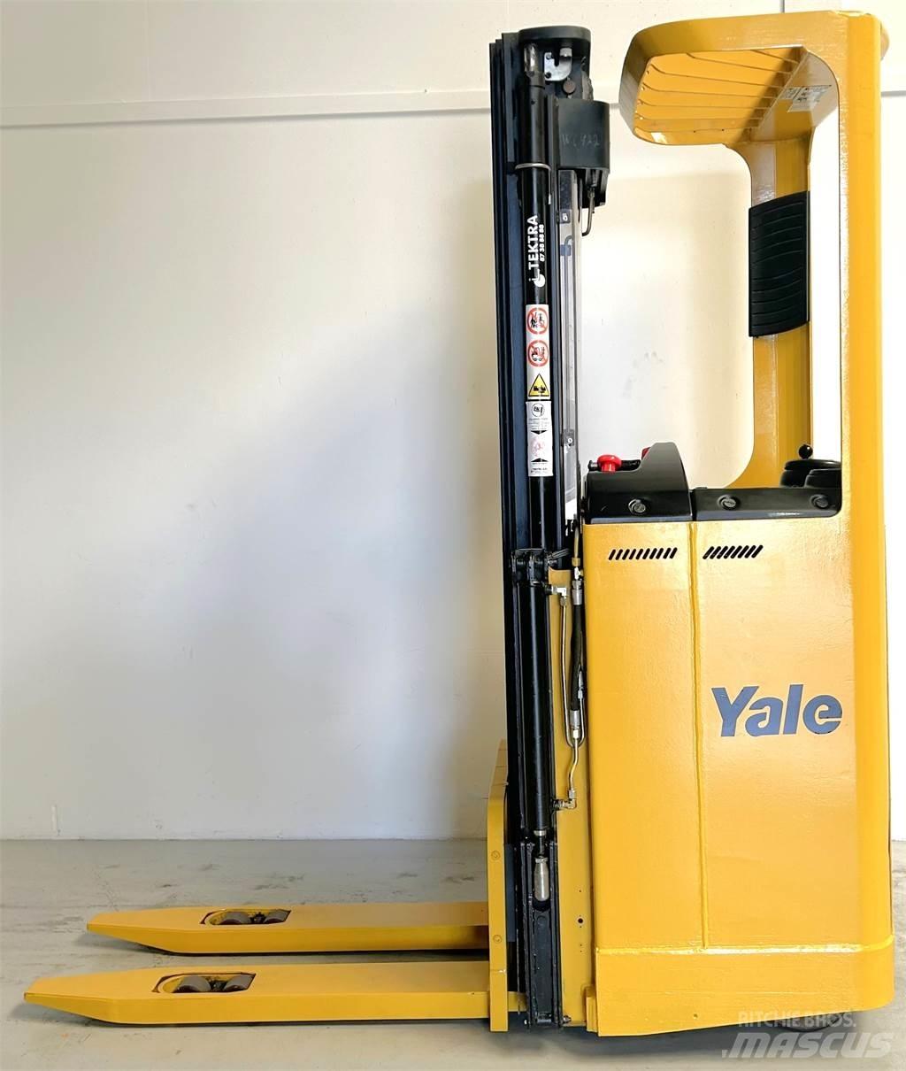 Yale SMS15S Samopogonski ročni viličarji