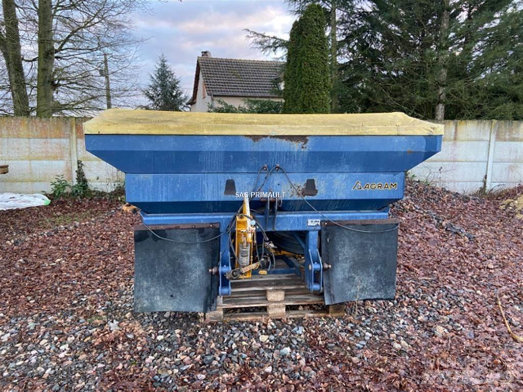 Bogballe Ex 2200 Trosilniki mineralnega gnojila
