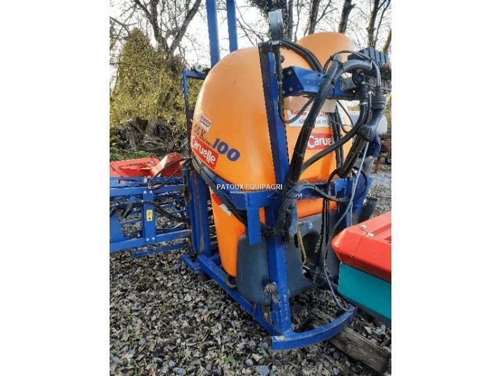 Caruelle 1000L Vlečne škropilnice