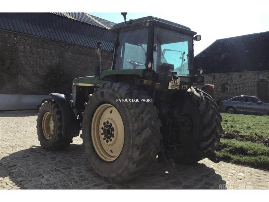 John Deere 4055 Traktorji