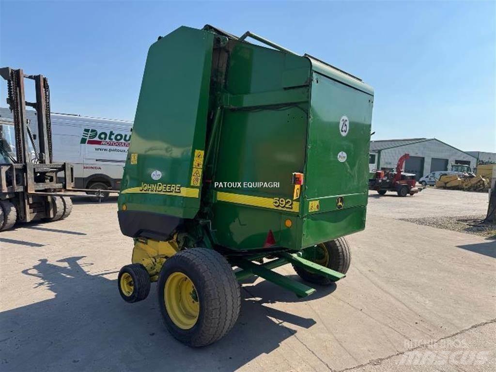 John Deere 592 Balirke (okrogle bale)