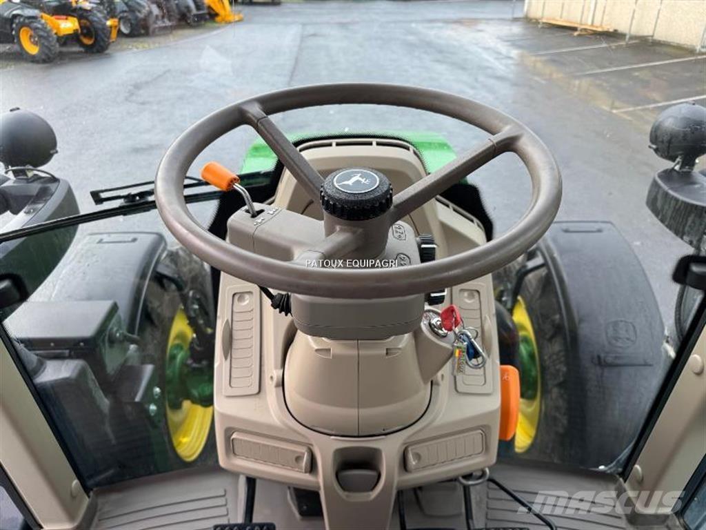 John Deere 6120M Traktorji