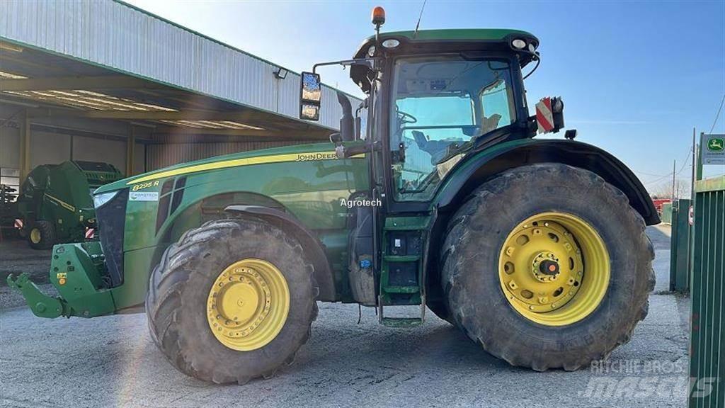 John Deere 8295R Traktorji