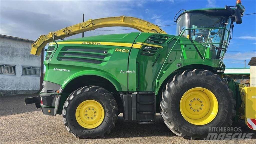 John Deere 8400 Kombajni za krmo