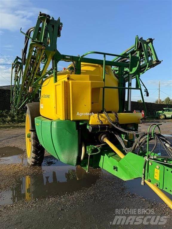 John Deere M740 Vlečne škropilnice