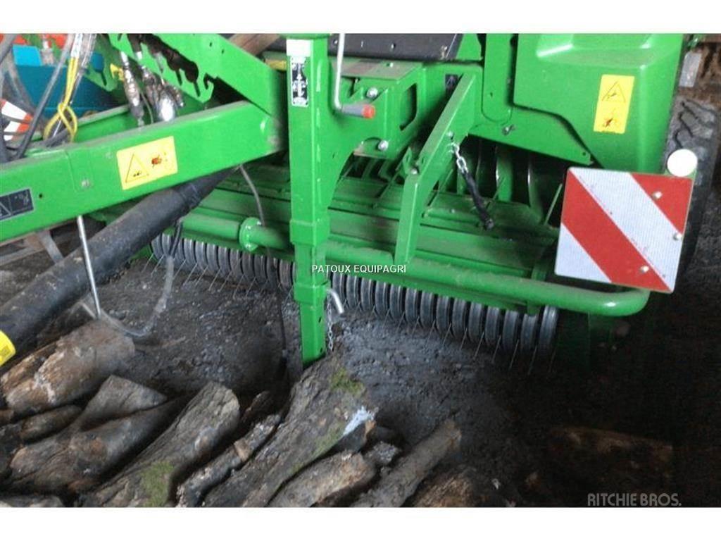 John Deere V461M Balirke (okrogle bale)