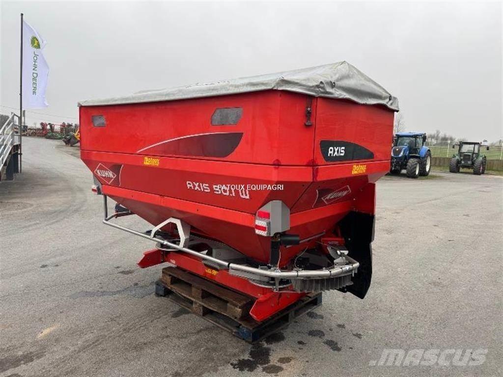 Kuhn AXIS50.1W Trosilniki mineralnega gnojila