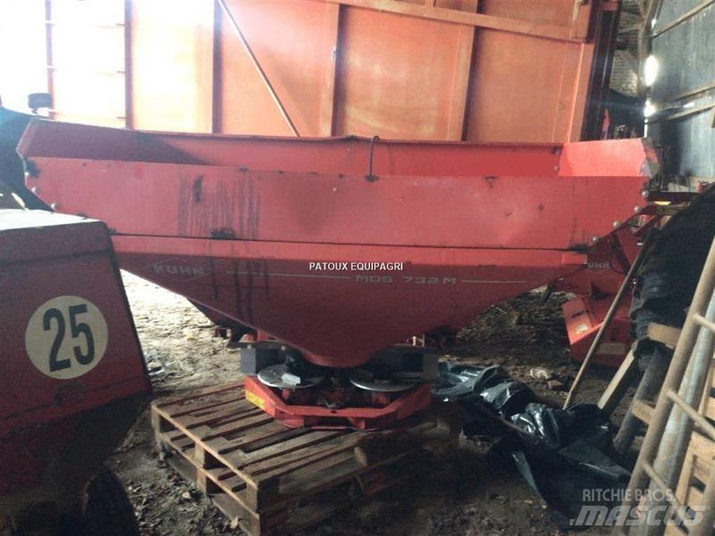 Kuhn MDS732 Trosilniki mineralnega gnojila