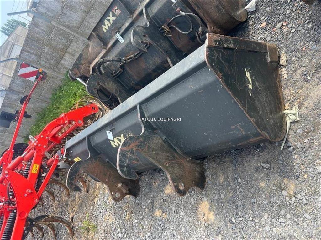 Mailleux BTA245 Priključki za čelni nakladalec
