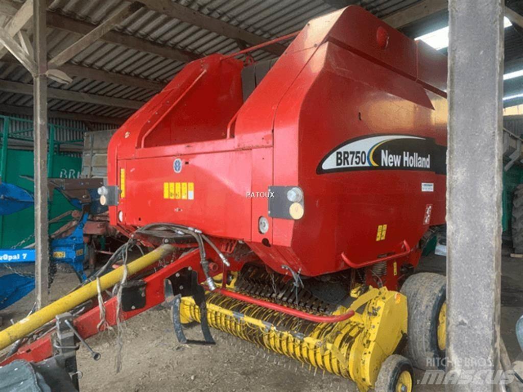 New Holland BR750 Balirke (okrogle bale)