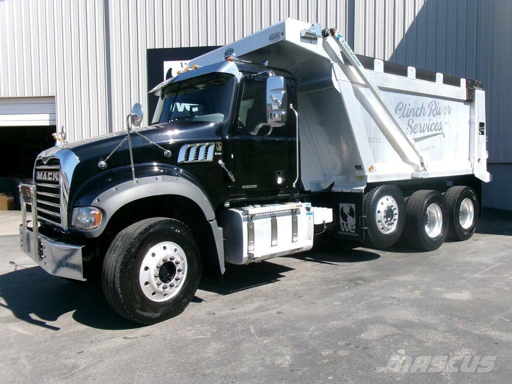 Mack GR64F Kiper tovornjaki