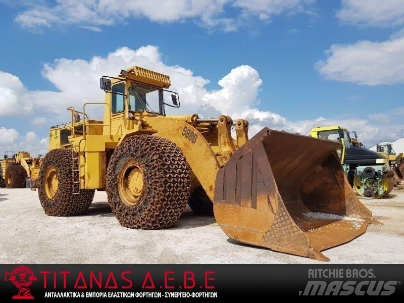 CAT 988B Kolesni nakladalci