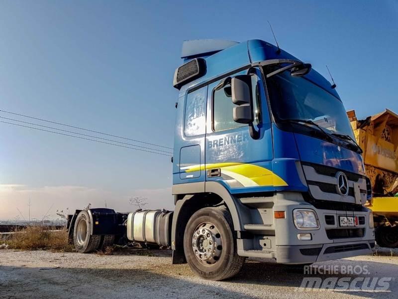 Mercedes-Benz 18.46 Tovornjaki-šasije