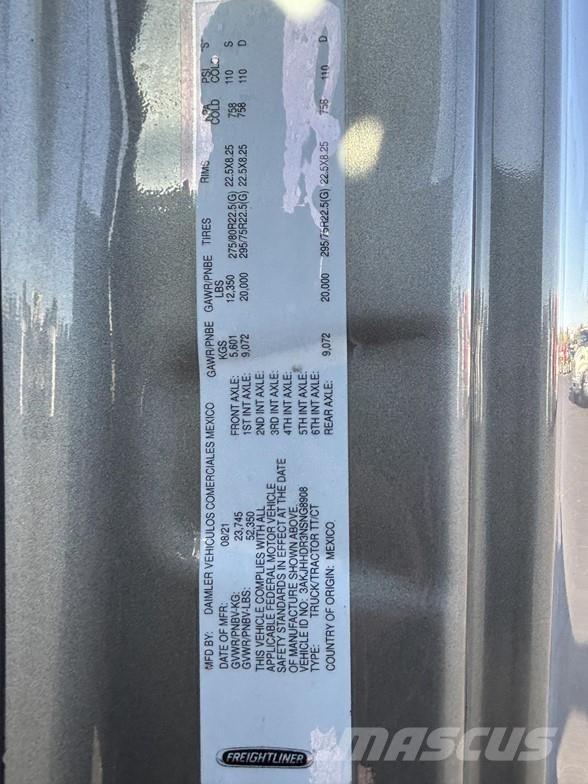 Freightliner CASCADIA 126 Vlačilci