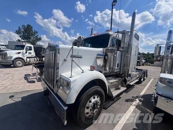Kenworth W900B Vlačilci