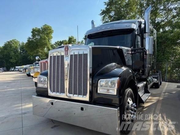 Kenworth W990 Vlačilci