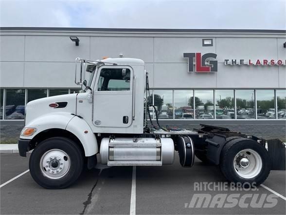 Peterbilt 337 Vlačilci