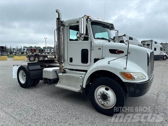 Peterbilt 337 Vlačilci
