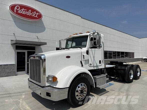 Peterbilt 367 Vlačilci