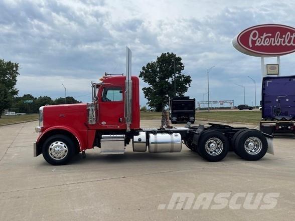 Peterbilt 389 Vlačilci