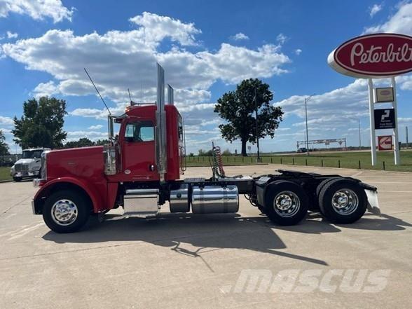 Peterbilt 389 Vlačilci