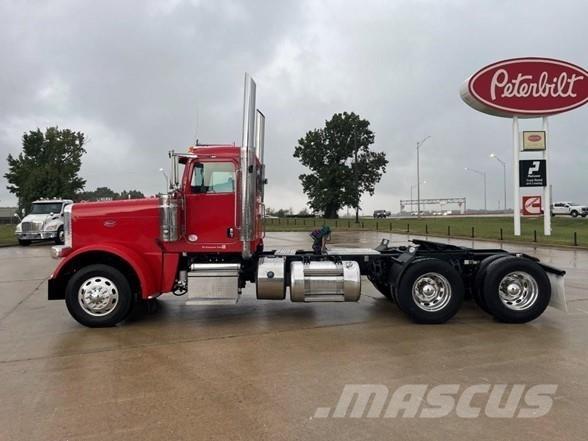 Peterbilt 389 Vlačilci