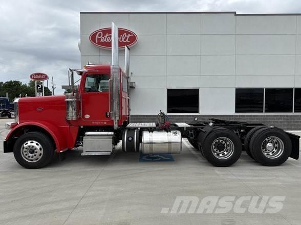 Peterbilt 389 Vlačilci