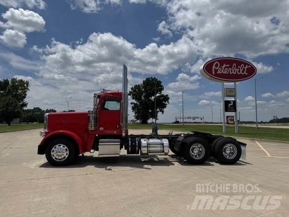 Peterbilt 389 Vlačilci