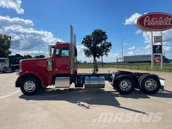 Peterbilt 389 Vlačilci