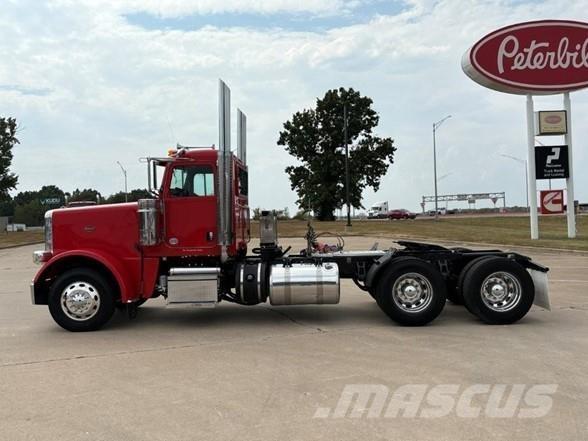 Peterbilt 389 Vlačilci